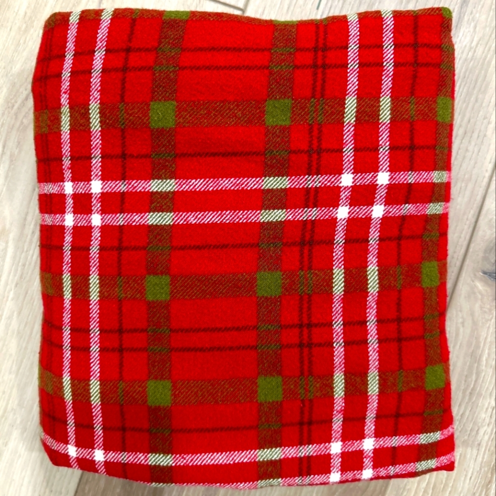 🥳Host Pick🥳 Plaid Holiday rectangle tablecloth